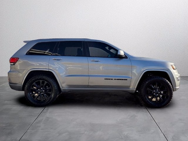 2017 Jeep Grand Cherokee Altitude