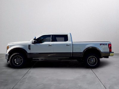 2017 Ford Super Duty F-250 SRW Lariat