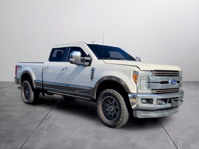 2017 Ford Super Duty F-250 SRW Lariat