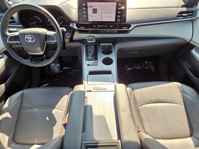 2023 Toyota Sienna XSE