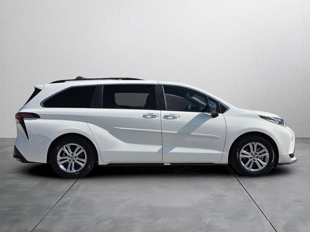 2023 Toyota Sienna XSE