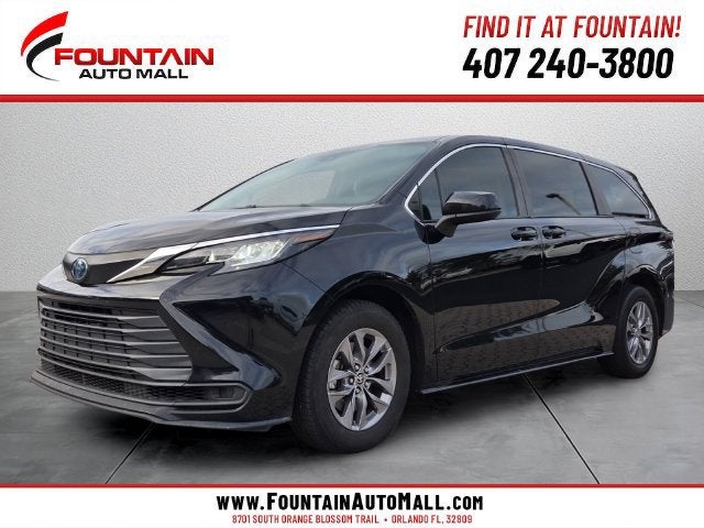 2023 Toyota Sienna LE