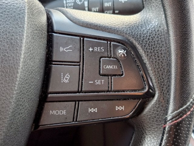 2023 Toyota Sienna LE