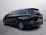 2023 Toyota Sienna LE