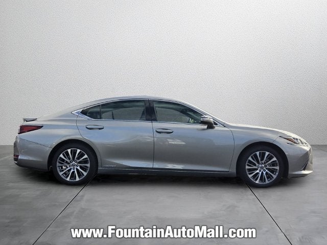 2019 Lexus ES 300h