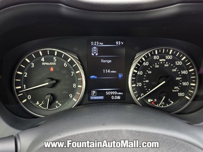 2023 INFINITI Q50 LUXE